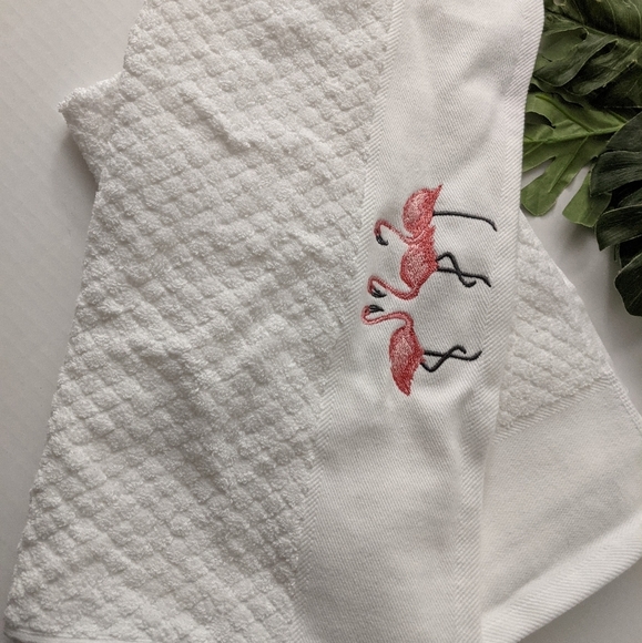 Flamingos 2 Hand Towels.. White Pink. - Picture 2 of 2